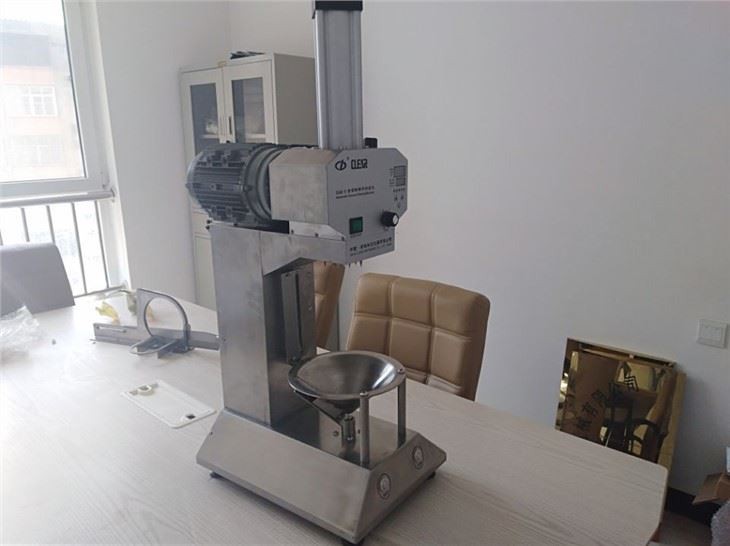 Coconut Peeling Cutting Machine
