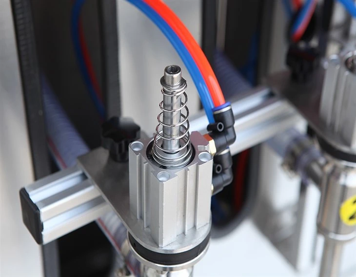 Automatic 4 Heads Liquid Filling Machine